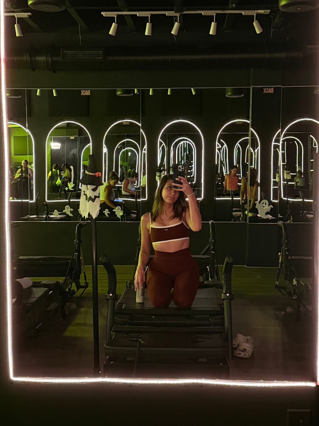 Customer photo review of The V Legging / Black-Cherry