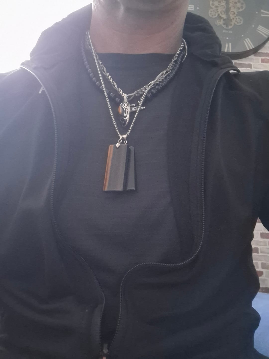 Customer photo review of Pendentif "Protection" en Obsidienne Noire