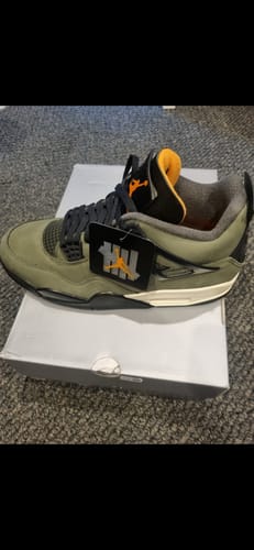 Customer photo review of Jordan 4 Retro OG SP Undefeated (2025)
