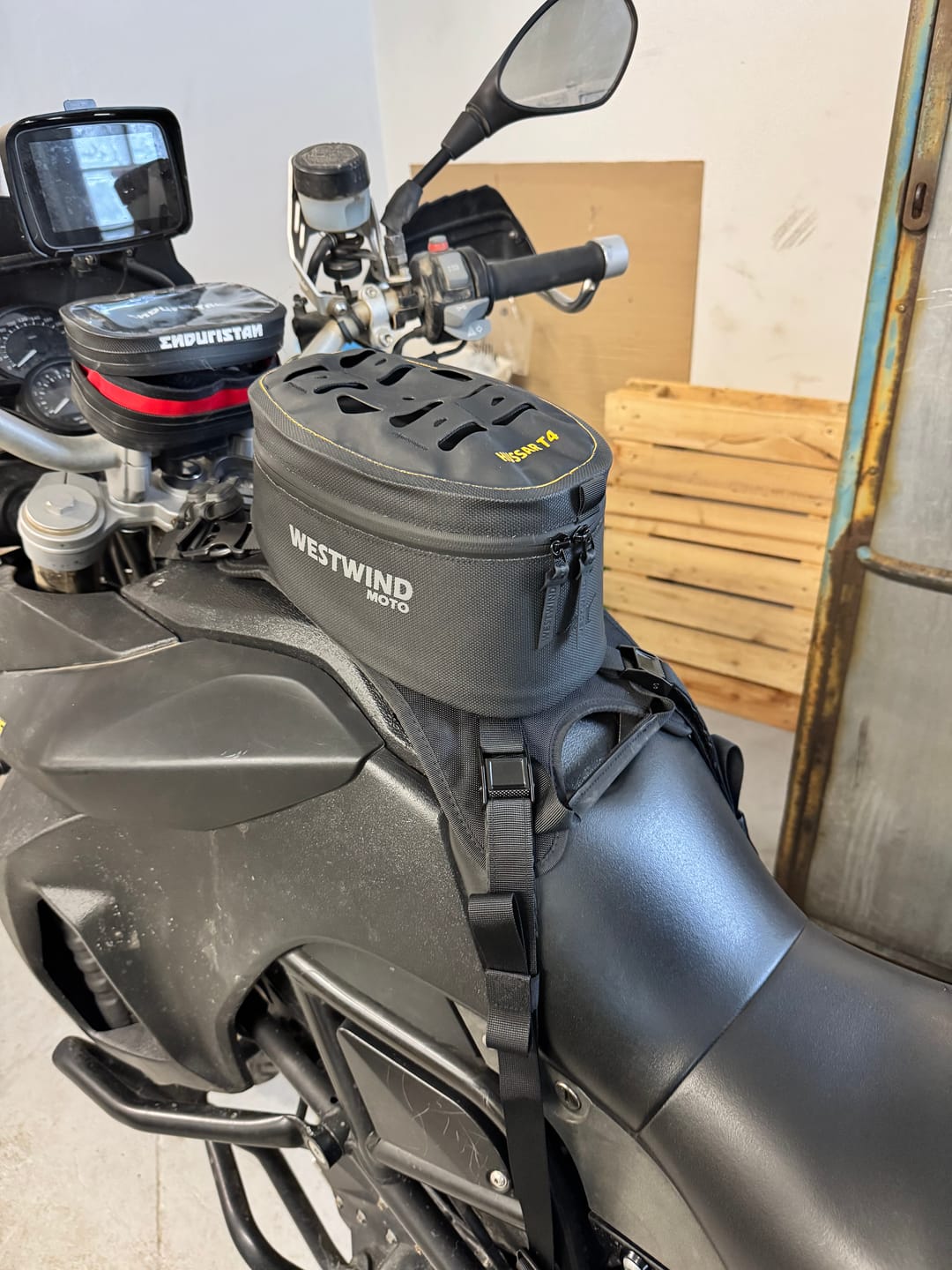 Customer photo review of Hussar Tank Bag