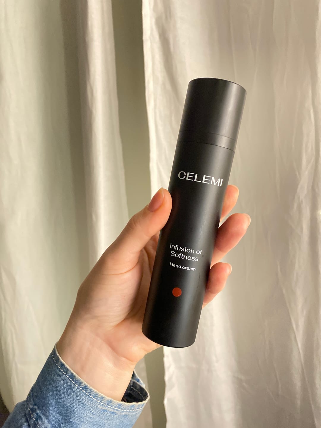 Customer photo review of Maitinantis ir greitai įsigeriantis rankų kremas 50ml