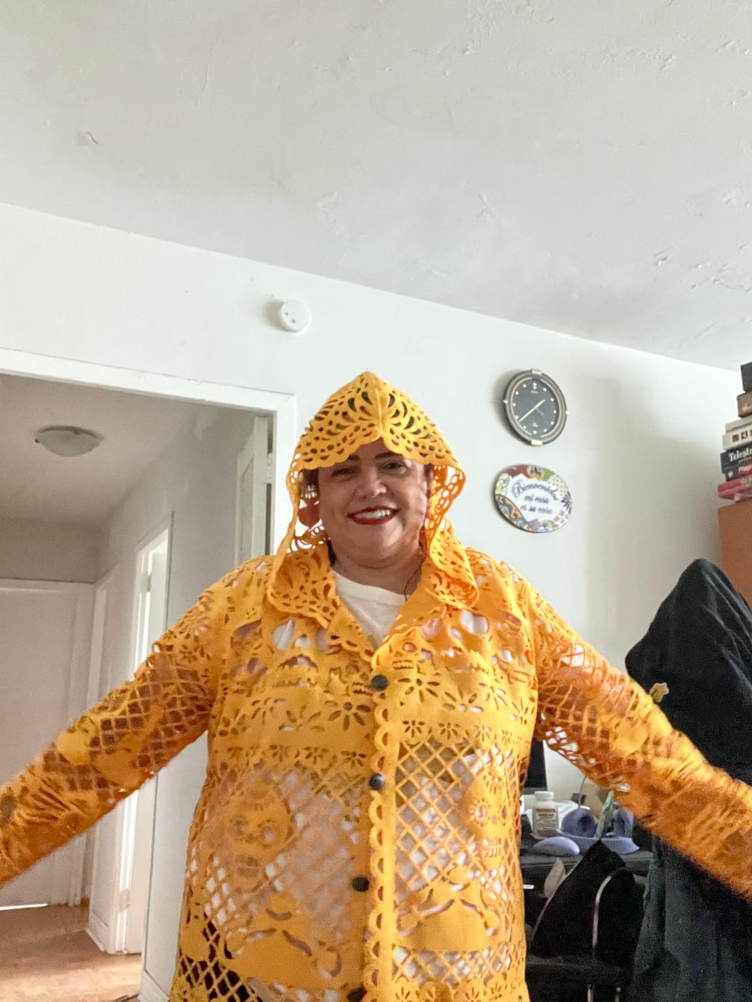 Customer photo review of Túnica abrigo Mexclart Ofrenda Viva Arte Textil Mexicano
