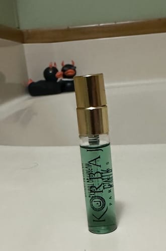 Customer photo review of 🎁 FREE Perfume Sample - EMIR (FREE)