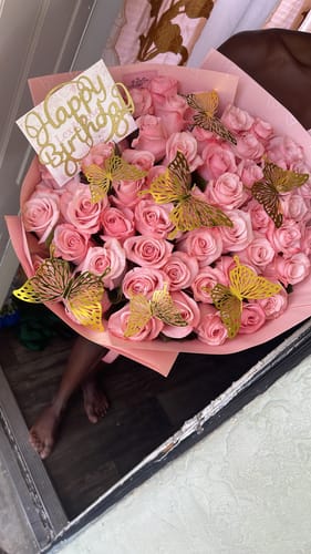 Customer photo review of Pink Rose Bouquet