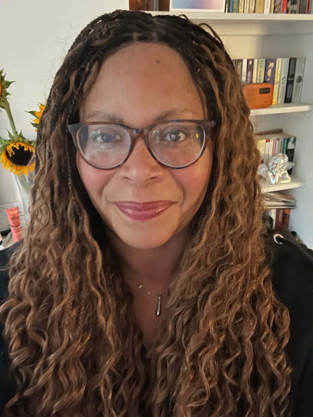 Customer photo review of 24" Swiss HD Full Lace Lightweight Human Hair Curls Boho Box Braided Wig