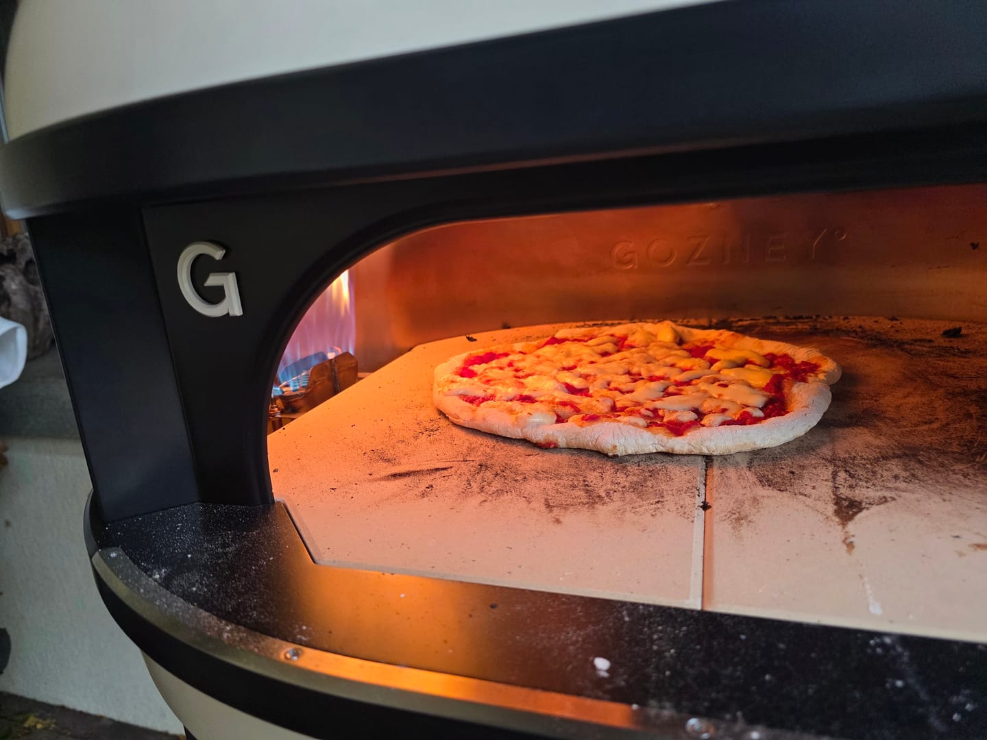 Customer photo review of Gozney Dome Gen 2 Pizzaofen - Hybrid Brennstoffsystem