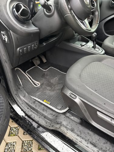 Customer photo review of Dywaniki na zamówienie do samochodów elektrycznych - Przód