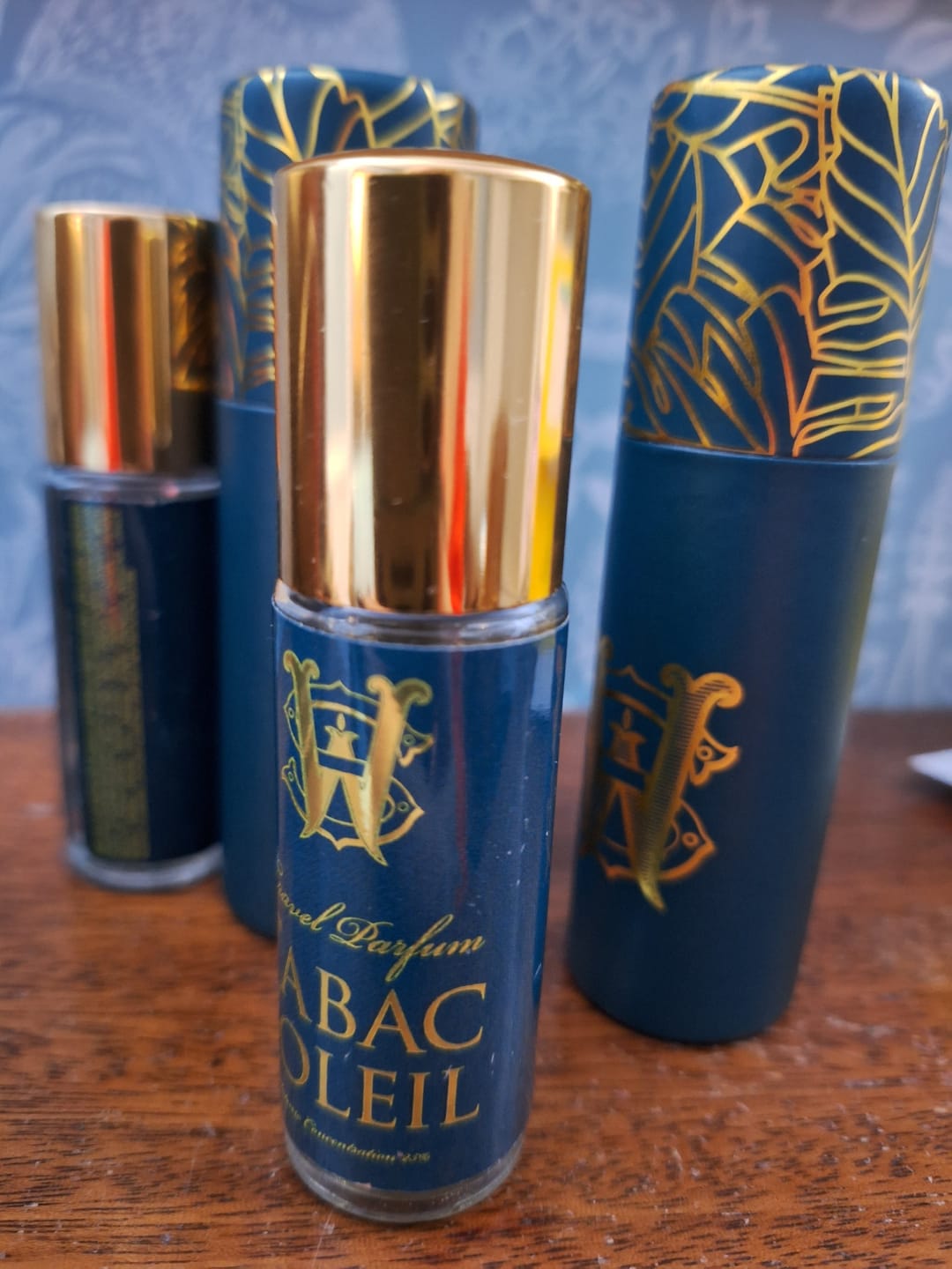 Customer photo review of Tabac Soleil