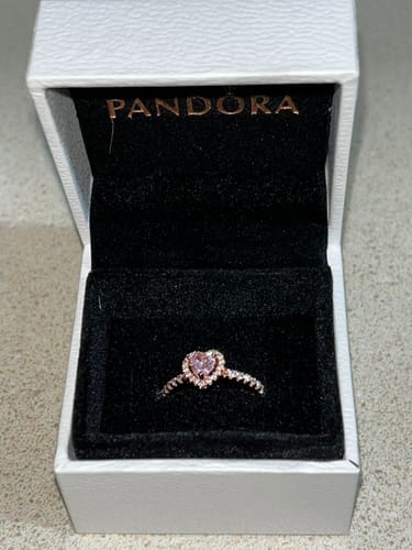 Customer photo review of ANILLO PANDORA PROMESA CORAZON BRILLANTE ELEVADO ORO ROSA + KIT DE REGALO