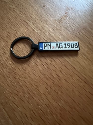 Customer photo review of Kennzeichen Schlüsselanhänger Mini Nummernschild Metall