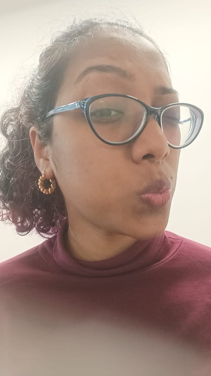 Customer photo review of Heart Link Hoop Earrings
