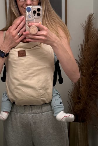 Customer photo review of Almond Original Baby Carrier by Happy Baby