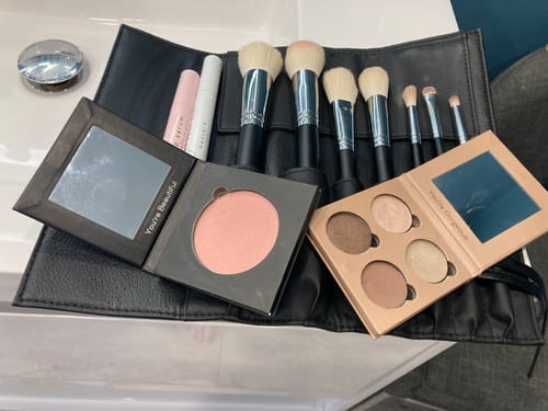 Customer photo review of Eyeshadow