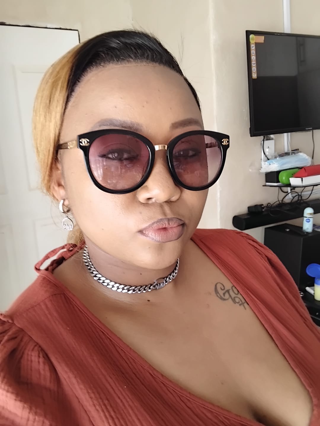 Customer photo review of Silver Era Choker