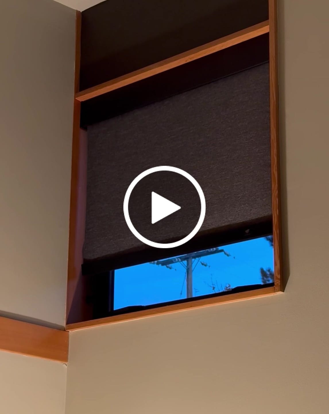 Customer video review of SmartWings Motorized Roller Shades 100% Blackout Eclipse