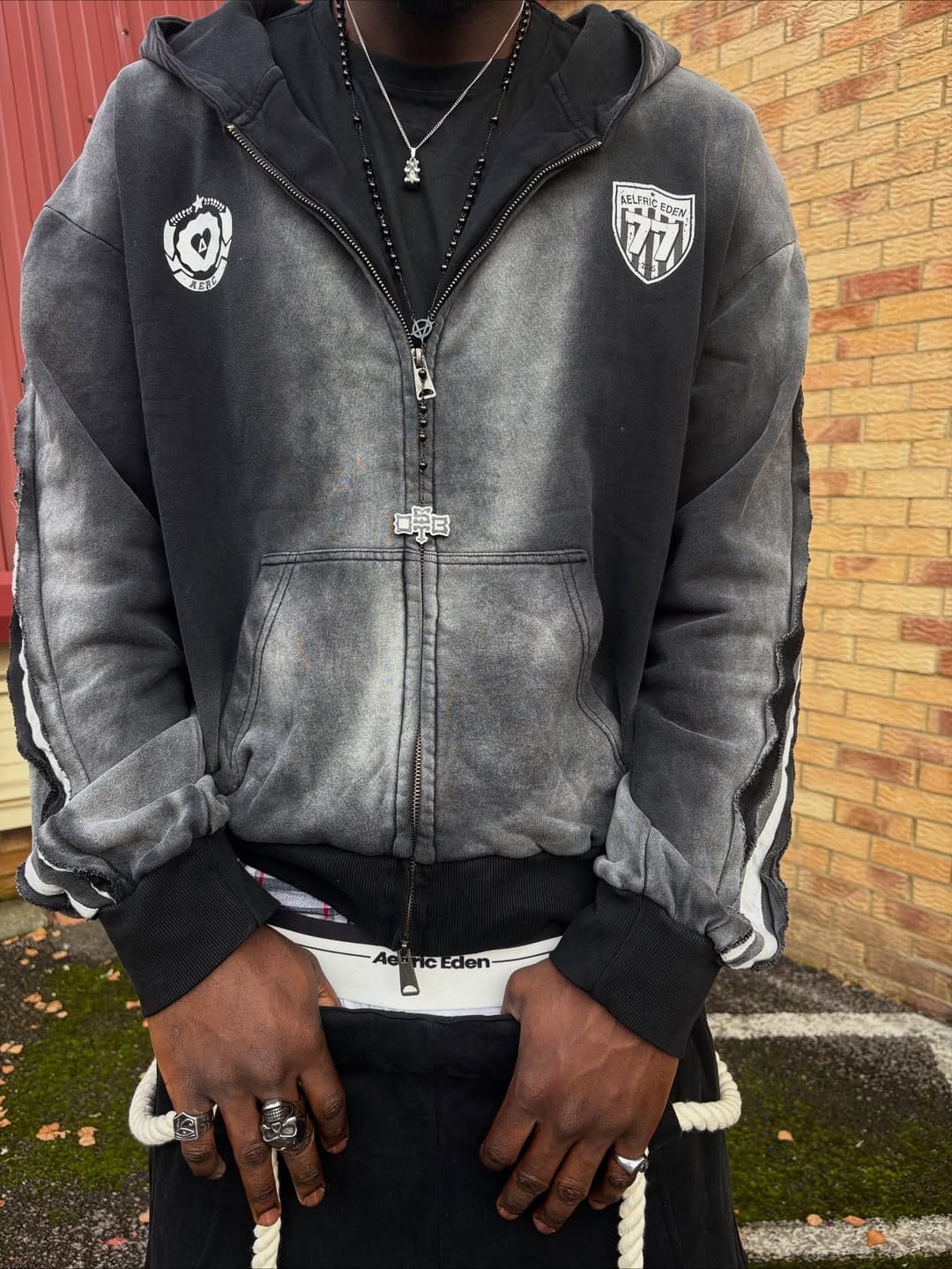 Customer photo review of Aelfric Eden Boxy fit 77 Stripe Zip Hoodie – Acid Wash