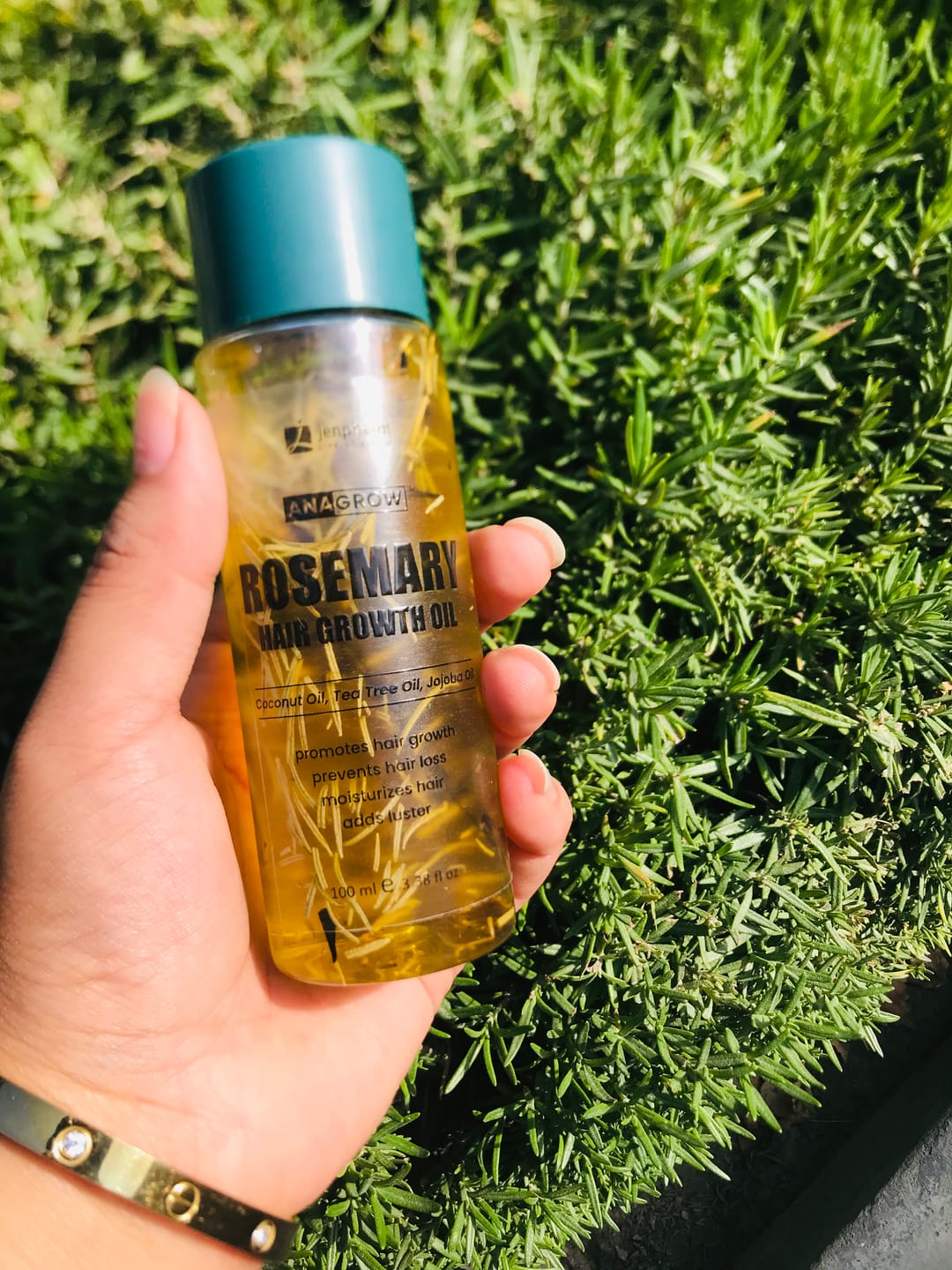Customer photo review of Anagrow Rosemary Hair Oil