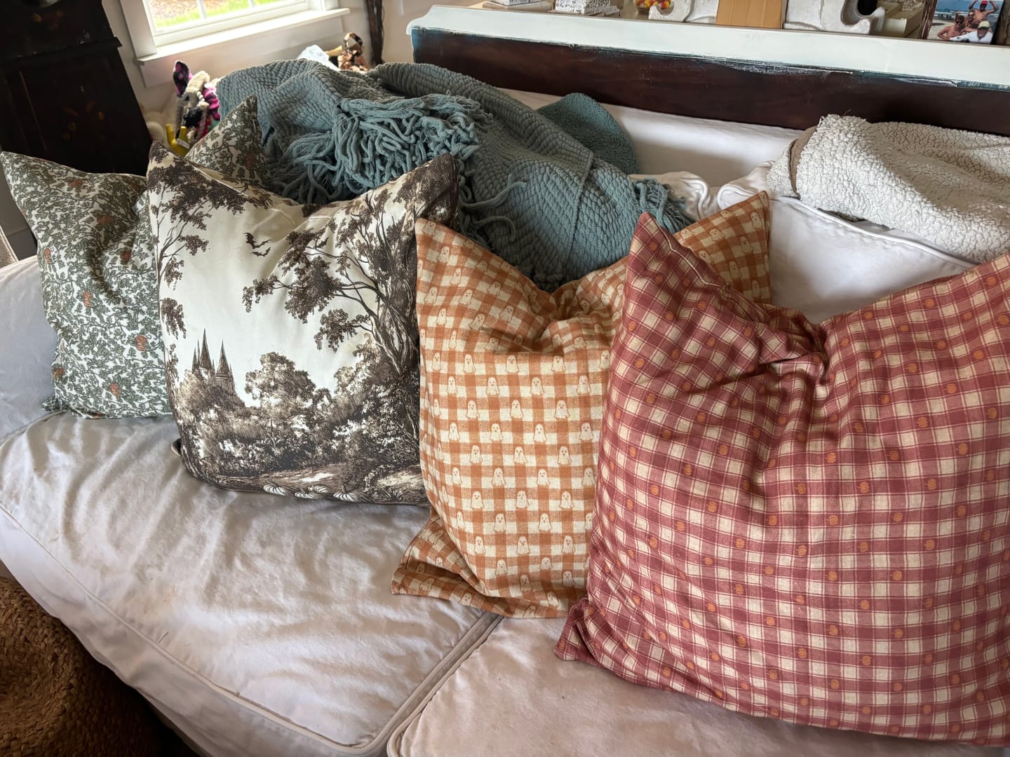 Customer photo review of The Hollow Grove 4-Pack - 18" | 22"