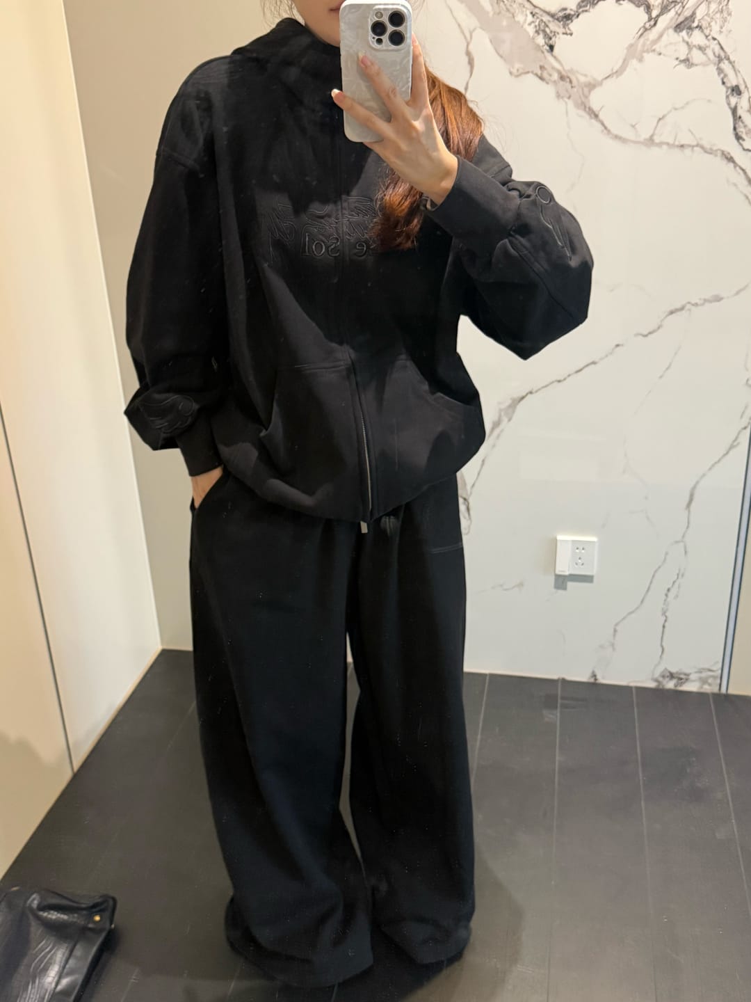 Customer photo review of Rase le sol Bunny Ear Hoodie and Wide-Leg Sweatpants Set