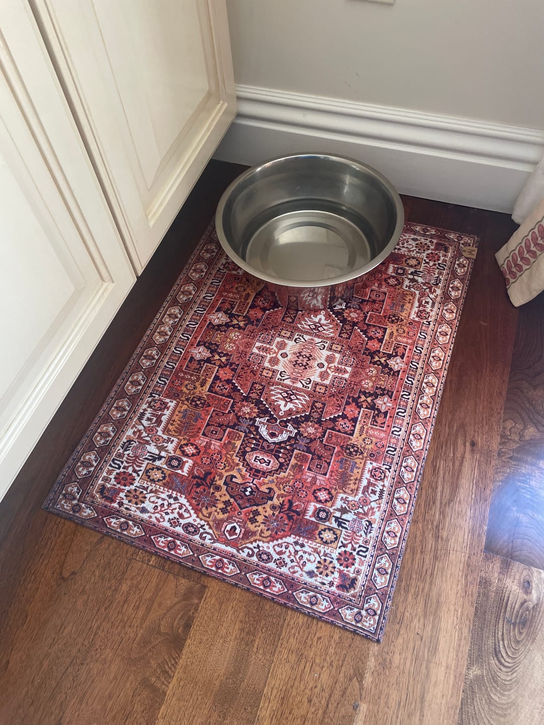 Customer photo review of Dog Bowl Mat, Nonslip, Machine Washable - Ophelia