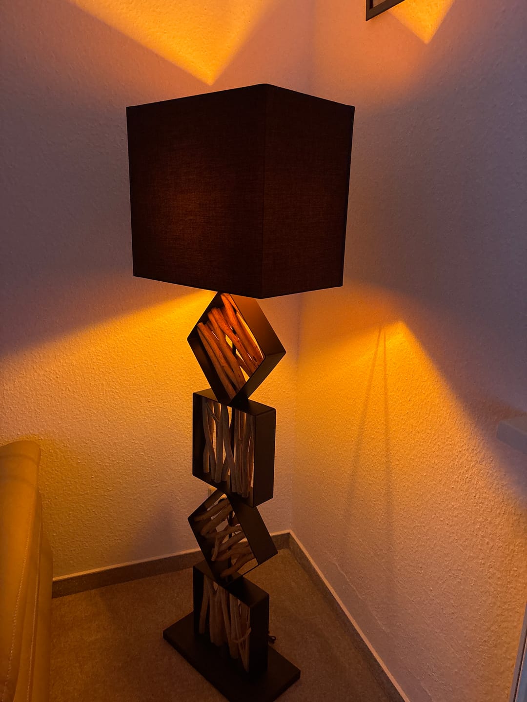 Customer photo review of Design Stehlampe SAWA 155cm Treibholzlampe