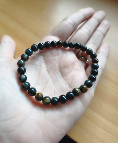 Customer photo review of Pulsera Ojo de Halcón - 6mm || Claridad - Transformación