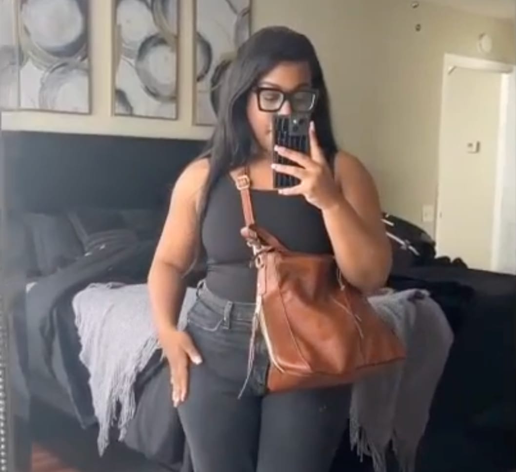 Customer photo review of Luxury Hobo Anti-Theft Handbag + FREE Pouch Wallet