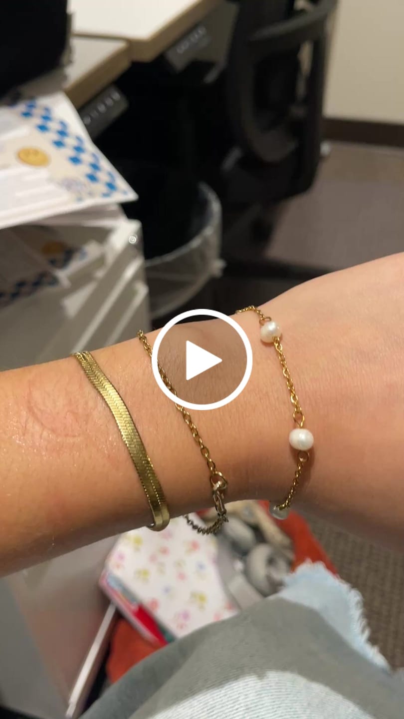 Customer video review of Laney Pearl Bracelet (Bundle)