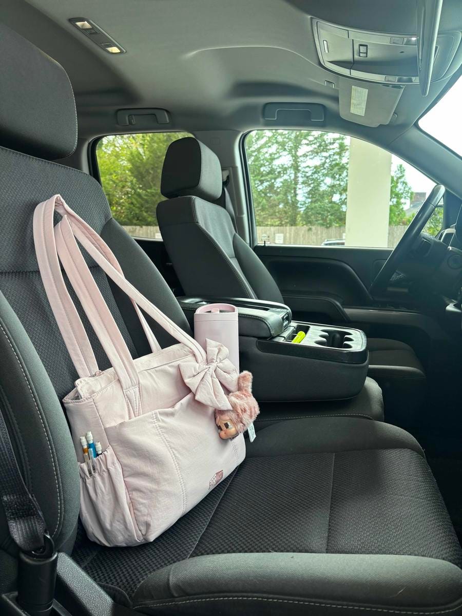 Customer photo review of Crush 23L Laptop Tote