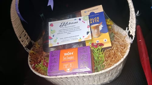 Customer photo review of Yusof Raya Gift Basket (Available in Klang Valley, Penang & JB Only)