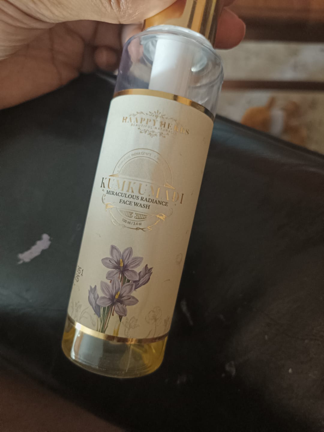 Customer photo review of Kumkumadi Miraculous Radiance Face Wash