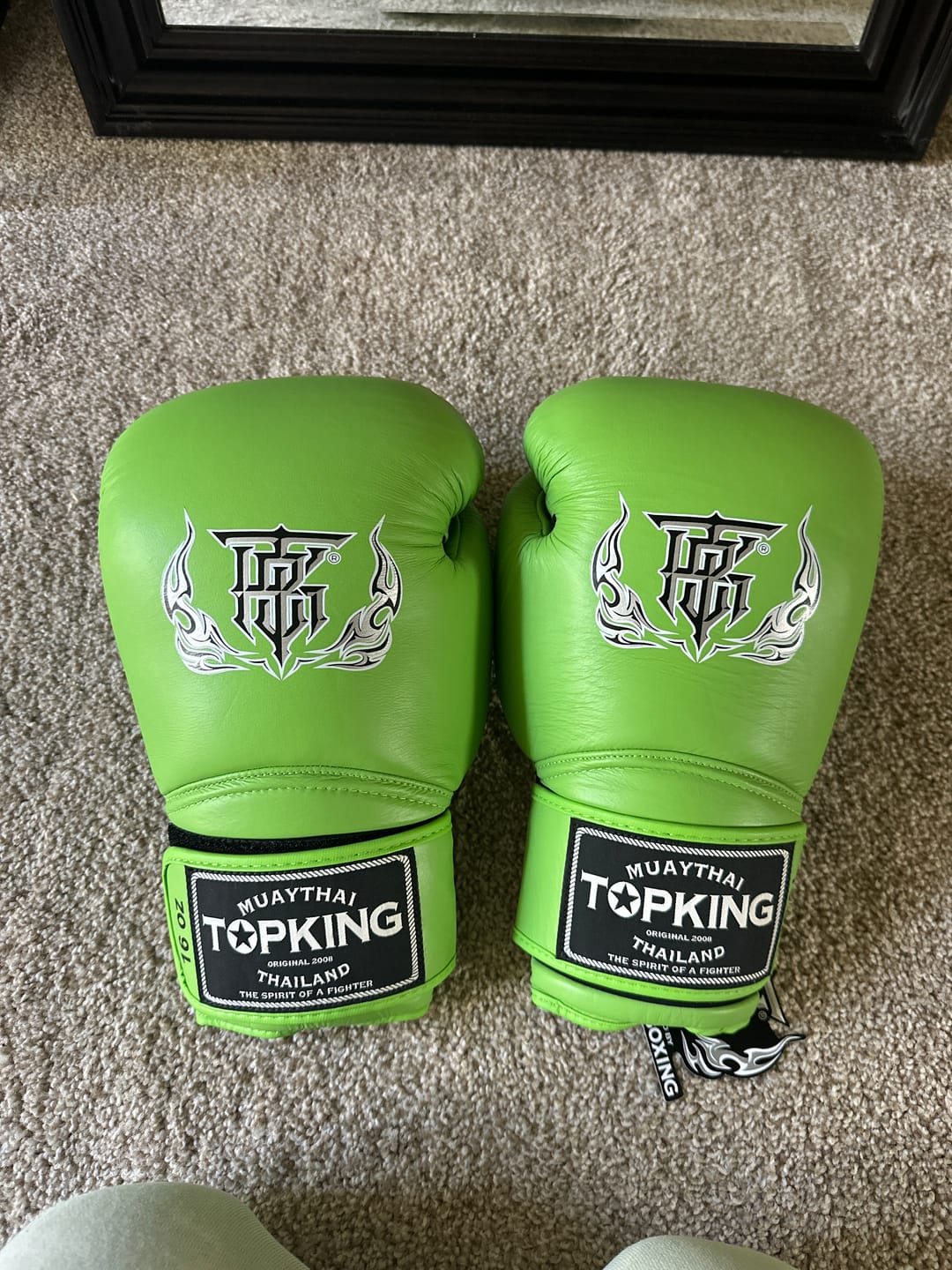 Customer photo review of Top King TKBGSA 'Super Air' Green Boxing Gloves
