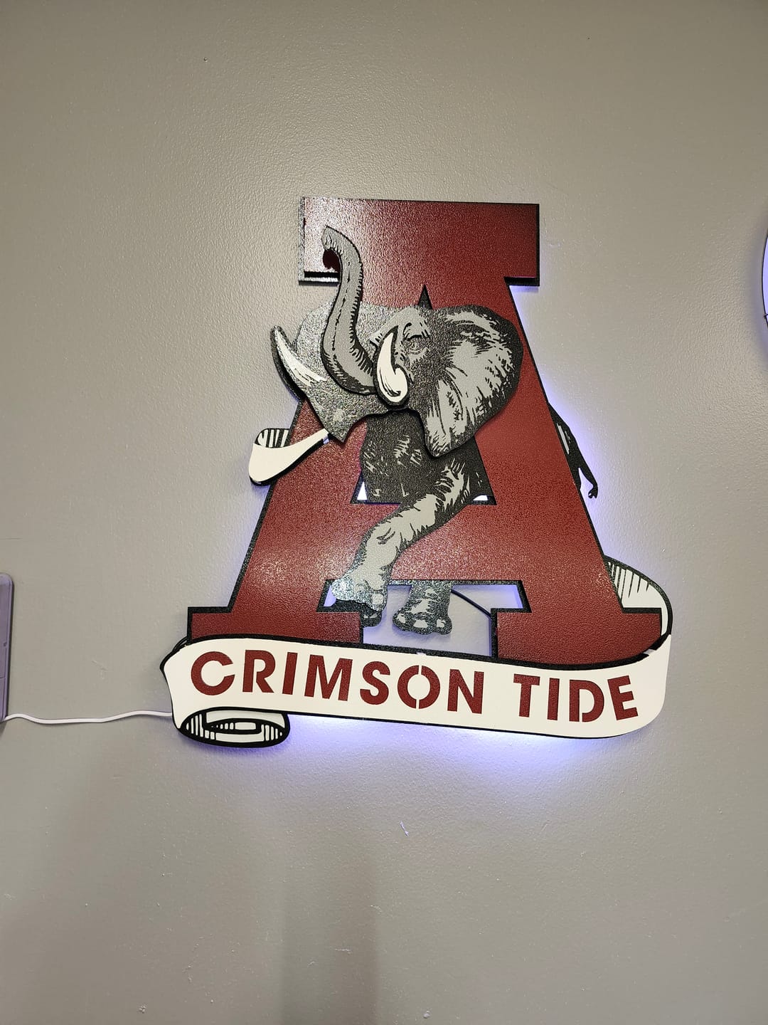 Customer photo review of Alabama Crimson Tide VAULT "Elephant thru A" 3D Metal Wall Art