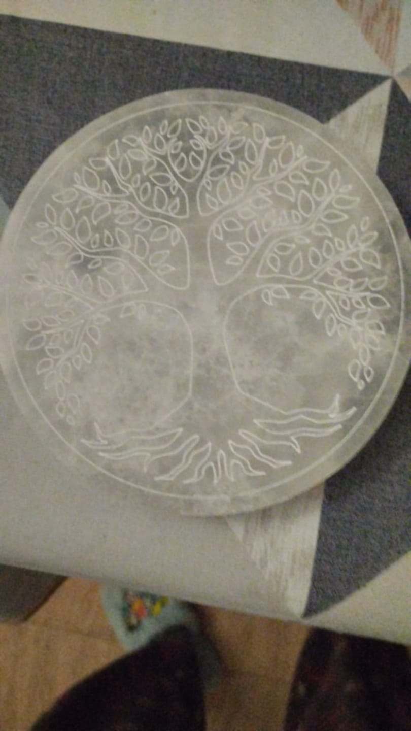 Customer photo review of Placa de Selenita con Árbol de la Vida || Limpieza de Minerales