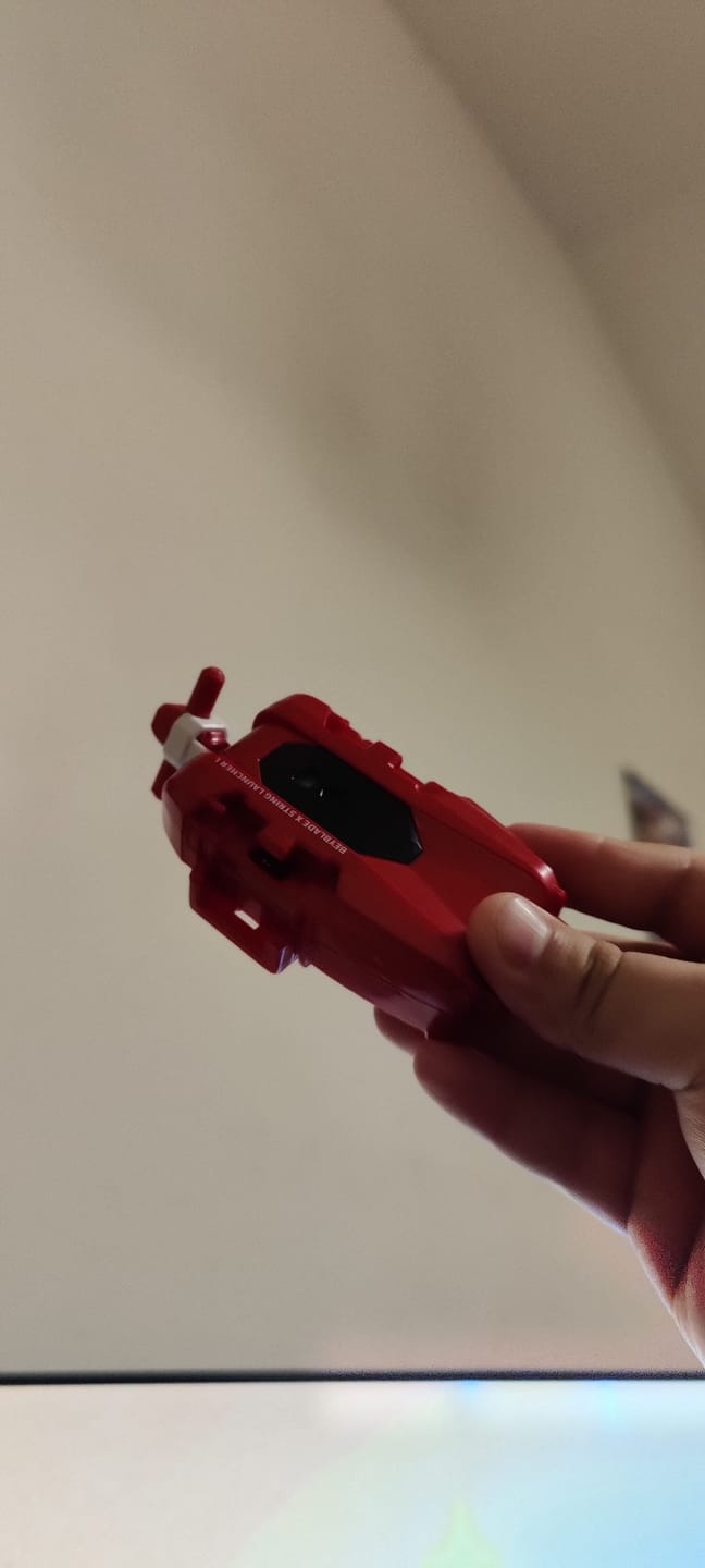 Customer photo review of [Pre-Order] Takara Tomy Beyblade BX-47 Left Spin String Launcher