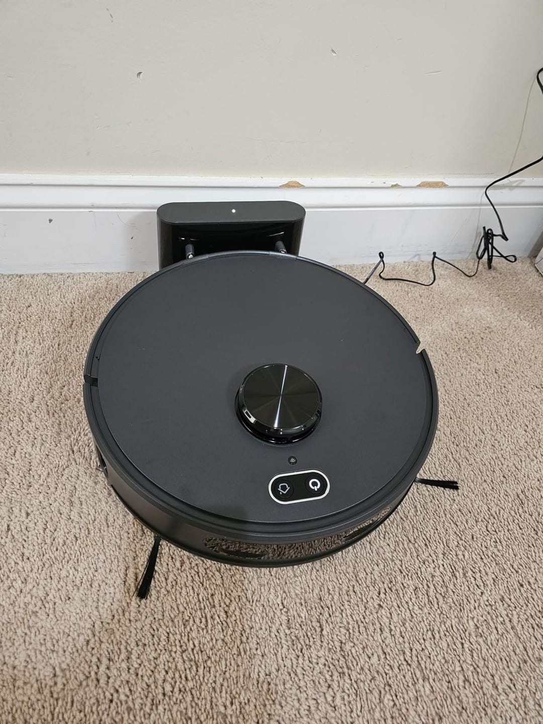 Customer photo review of Robotstofzuiger V8 Pro – Volautomatische reiniging met dweilfunctie, slimme navigatie en app-bediening voor moeiteloze schoonmaak