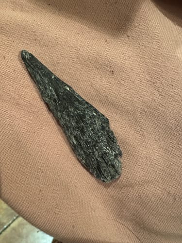 Customer photo review of Cianita Negra "Escoba de Bruja" || Limpieza - Protección Energética