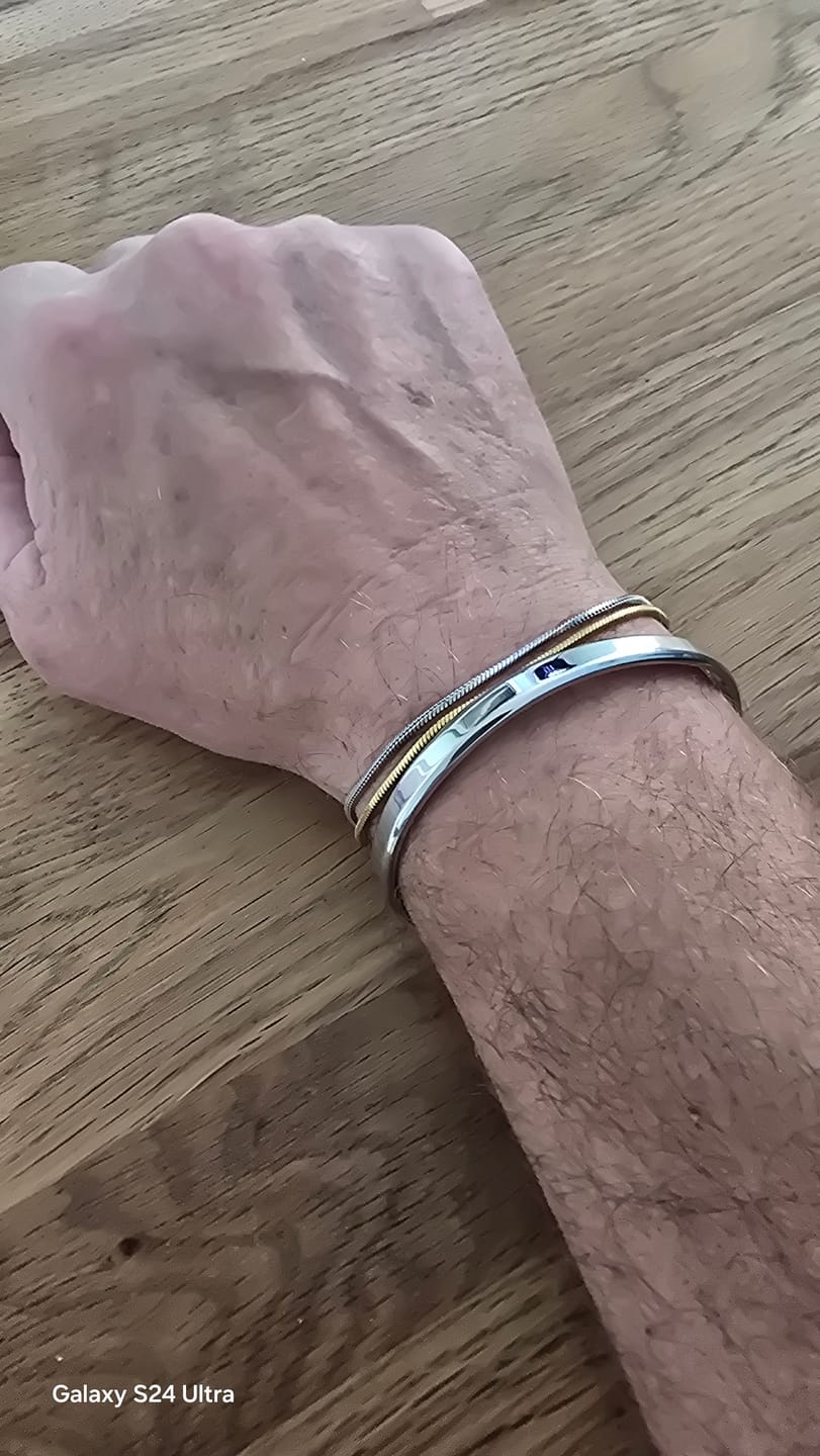 Customer photo review of Classic Unisize Cuff