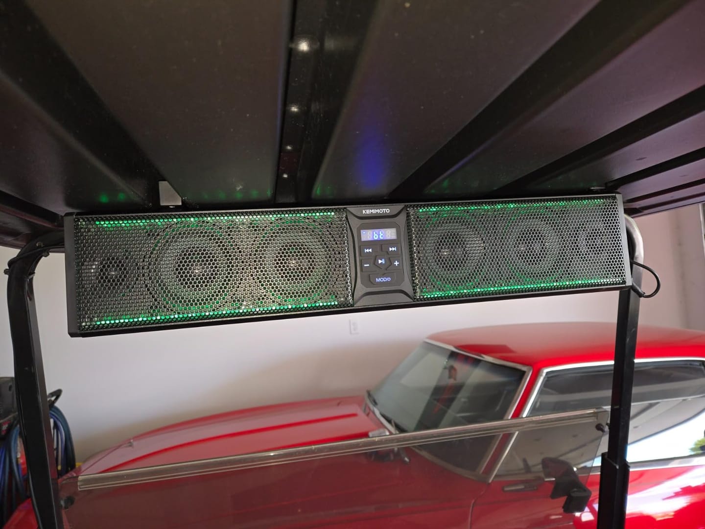 Customer photo review of UTV Sound Bar RGB 25'' Bluetooth Multicolor Lights 500W Amplifier 1.25''-2'' Roll Bar