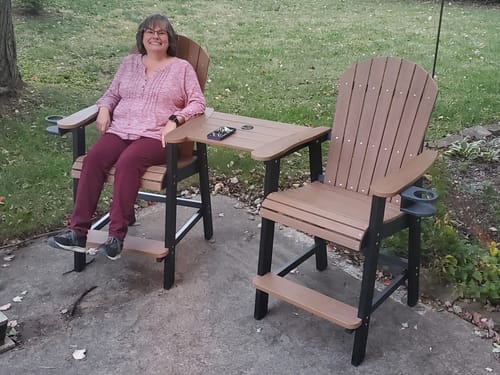 Customer photo review of Counter Height Bistro Tete-a-tete With Cupholders