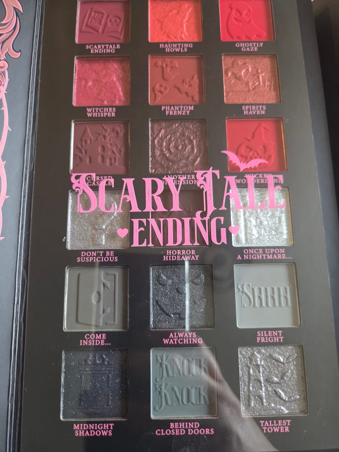 Klantfotorecensie van P.Louise Scary Tale Ending Halloween Palette
