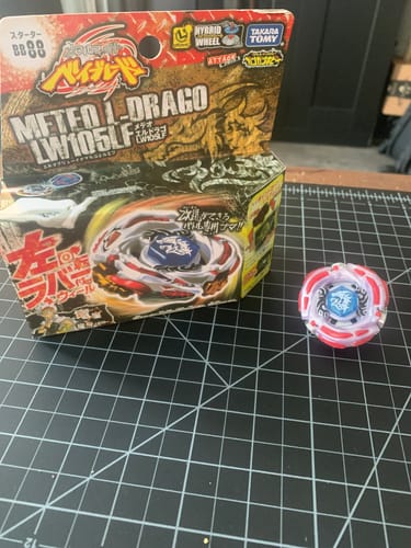 Customer photo review of Meteo L-Drago LW105LF Metal Masters Beyblade Starter BB-88