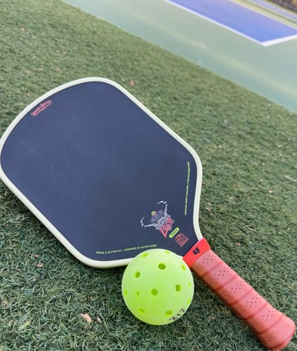 Customer photo review of Loco 16mm Pickleball Paddle- Hybrid (PRE-ORDER) (READ DESCRIPTION)