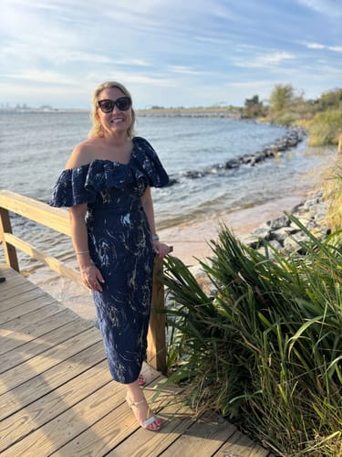 Customer photo review of Monique Bubble Sleeve Midi Dress by Bariano - RENTAL