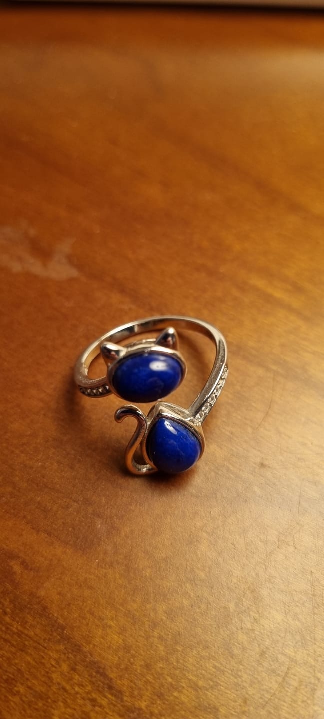 Customer photo review of Bague Ajustable "Chat" en Lapis Lazuli