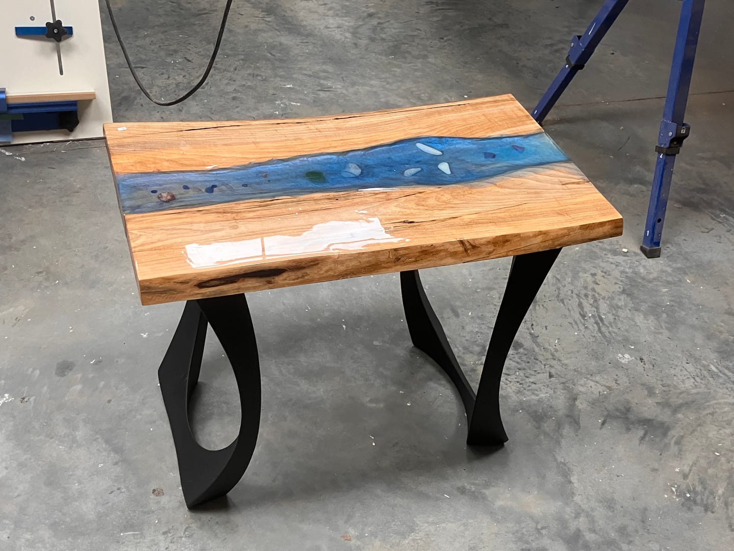 Customer photo review of End Table Legs 218 Cleo 20" H Unique Metal Furniture