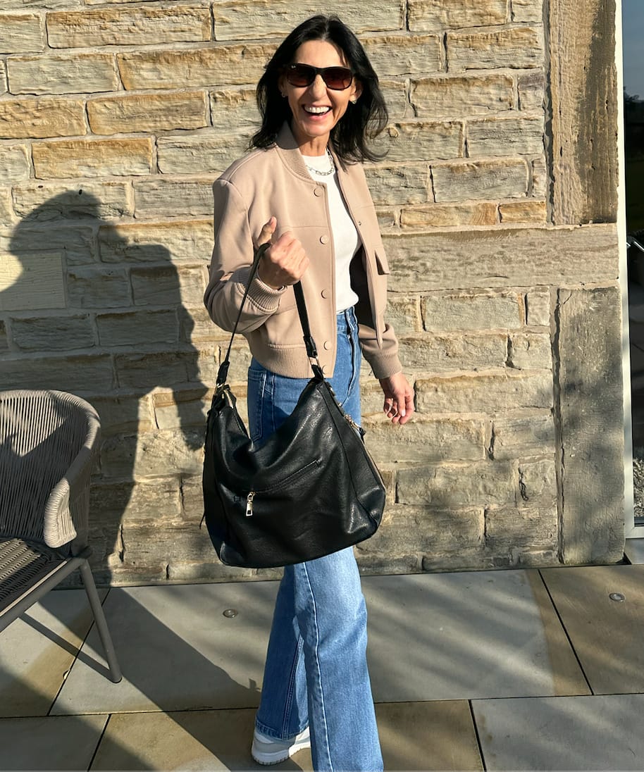 Customer photo review of Luxury Hobo Anti-Theft Handbag + FREE Pouch Wallet