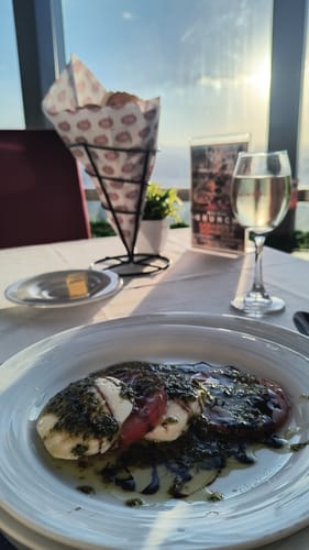 Customer photo review of Menú Golden