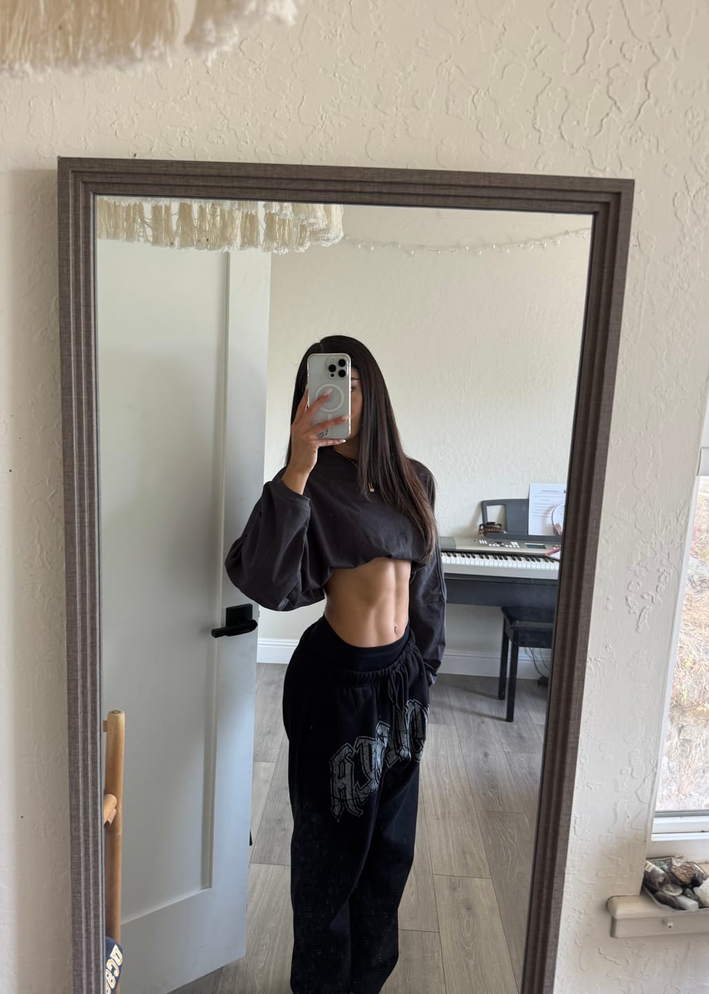 Customer photo review of W257 My eyes are up here Jogger