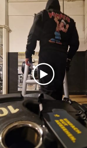 Customer video review of Pumpeye Oversized Hoodie